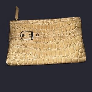 Elegant Tan Crocodile-Embossed Clutch